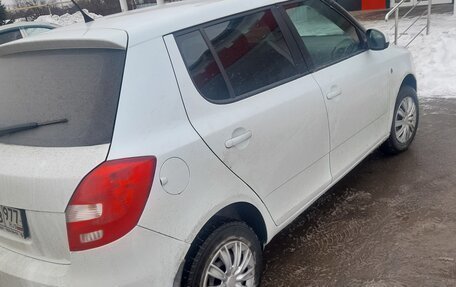 Skoda Fabia II, 2010 год, 420 000 рублей, 1 фотография