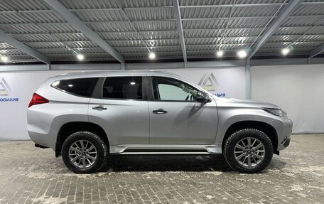 Mitsubishi Pajero Sport III рестайлинг, 2019 год, 2 899 000 рублей, 6 фотография