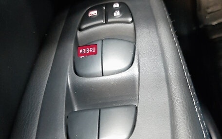 Nissan Pathfinder, 2015 год, 1 580 000 рублей, 23 фотография