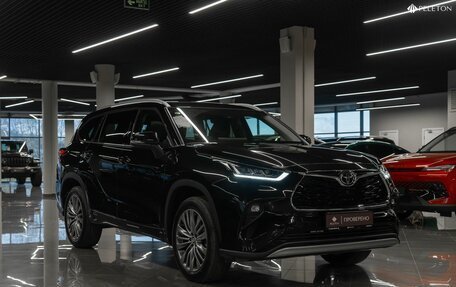 Toyota Highlander, 2025 год, 5 800 000 рублей, 2 фотография