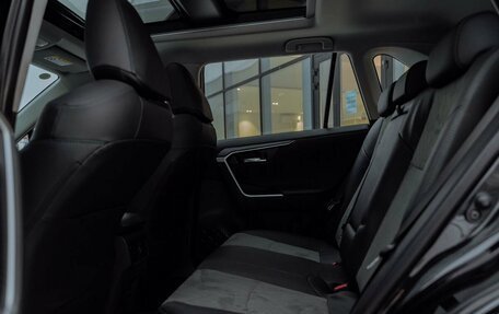 Toyota RAV4, 2025 год, 4 690 000 рублей, 23 фотография