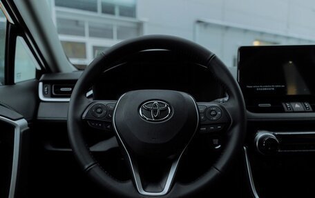 Toyota RAV4, 2025 год, 4 690 000 рублей, 24 фотография