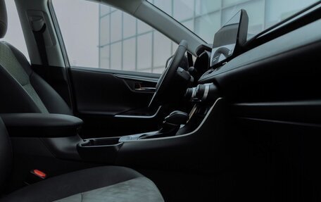 Toyota RAV4, 2025 год, 4 690 000 рублей, 34 фотография