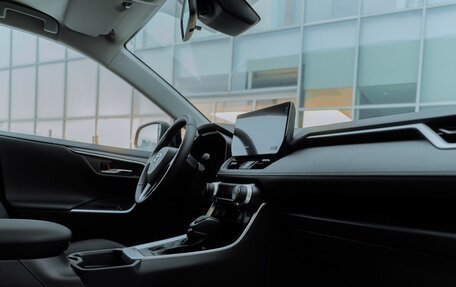 Toyota RAV4, 2025 год, 4 690 000 рублей, 32 фотография