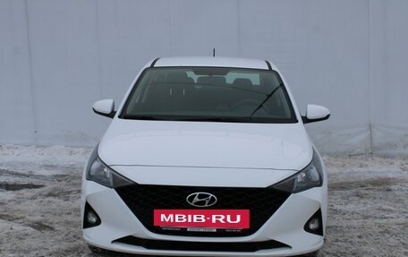 Hyundai Solaris II рестайлинг, 2021 год, 1 575 000 рублей, 2 фотография