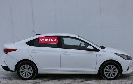 Hyundai Solaris II рестайлинг, 2021 год, 1 575 000 рублей, 8 фотография