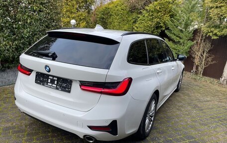 BMW 3 серия, 2019 год, 2 900 000 рублей, 4 фотография