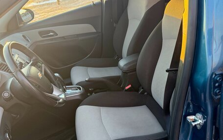 Chevrolet Cruze II, 2012 год, 900 000 рублей, 7 фотография