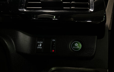 Honda Stepwgn IV, 2015 год, 1 855 000 рублей, 16 фотография