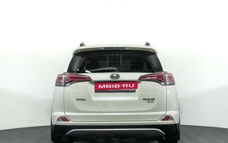 Toyota RAV4, 2016 год, 2 097 000 рублей, 6 фотография