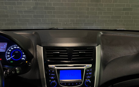 Hyundai Solaris II рестайлинг, 2012 год, 740 000 рублей, 13 фотография