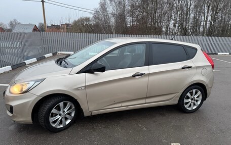 Hyundai Solaris II рестайлинг, 2011 год, 599 000 рублей, 5 фотография