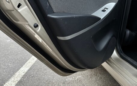 Hyundai Solaris II рестайлинг, 2011 год, 599 000 рублей, 10 фотография