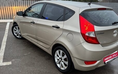 Hyundai Solaris II рестайлинг, 2011 год, 599 000 рублей, 4 фотография