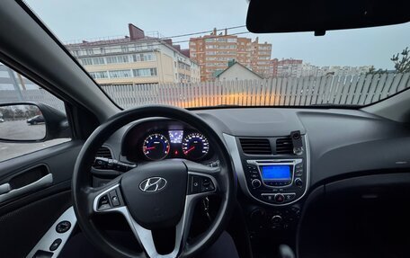 Hyundai Solaris II рестайлинг, 2011 год, 599 000 рублей, 16 фотография