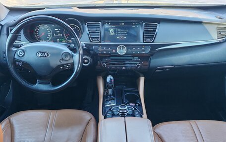 KIA Quoris I, 2017 год, 1 730 000 рублей, 29 фотография