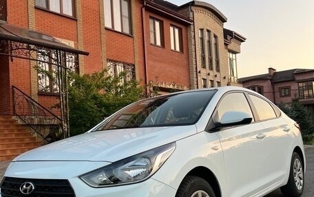 Hyundai Solaris II рестайлинг, 2019 год, 1 600 000 рублей, 5 фотография