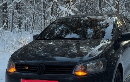 Volkswagen Polo VI (EU Market), 2013 год, 670 000 рублей, 3 фотография