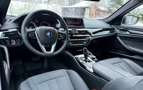 BMW 5 серия, 2018 год, 2 890 000 рублей, 11 фотография