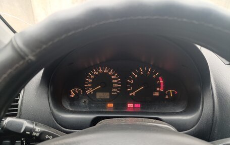 Mitsubishi Carisma I, 2003 год, 200 000 рублей, 5 фотография