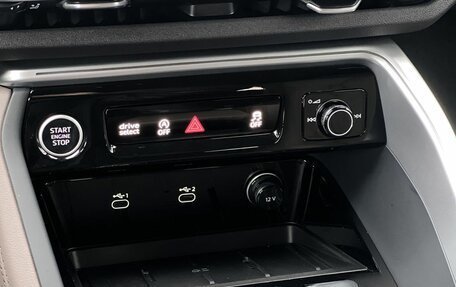 Audi Q5, 2025 год, 8 990 000 рублей, 25 фотография