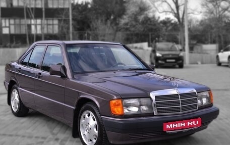 Mercedes-Benz 190 (W201), 1991 год, 1 350 000 рублей, 6 фотография