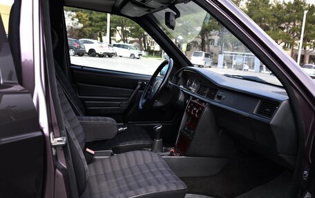 Mercedes-Benz 190 (W201), 1991 год, 1 350 000 рублей, 15 фотография