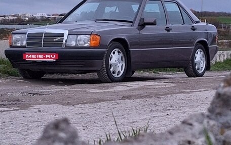 Mercedes-Benz 190 (W201), 1991 год, 1 350 000 рублей, 23 фотография