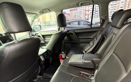 Toyota Land Cruiser Prado 150 рестайлинг 2, 2010 год, 2 350 000 рублей, 12 фотография