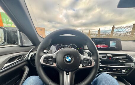 BMW 5 серия, 2018 год, 2 700 000 рублей, 3 фотография