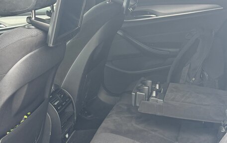 BMW 5 серия, 2018 год, 2 700 000 рублей, 7 фотография