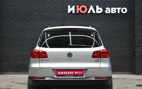 Volkswagen Tiguan I, 2011 год, 1 050 000 рублей, 5 фотография