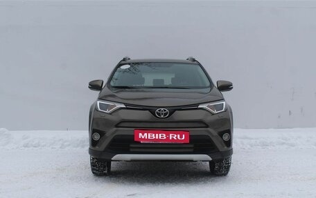 Toyota RAV4, 2015 год, 1 960 000 рублей, 2 фотография