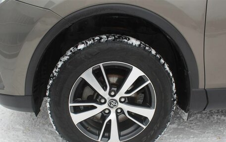 Toyota RAV4, 2015 год, 1 960 000 рублей, 10 фотография