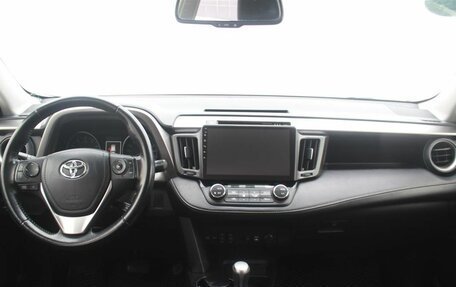 Toyota RAV4, 2015 год, 1 960 000 рублей, 15 фотография