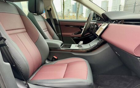 Land Rover Range Rover Evoque II, 2025 год, 6 680 000 рублей, 12 фотография