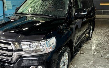 Toyota Land Cruiser 200, 2017 год, 7 200 000 рублей, 2 фотография