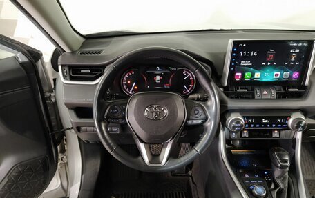 Toyota RAV4, 2021 год, 3 640 000 рублей, 11 фотография