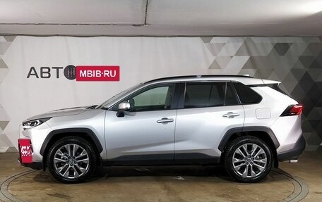 Toyota RAV4, 2021 год, 3 640 000 рублей, 4 фотография