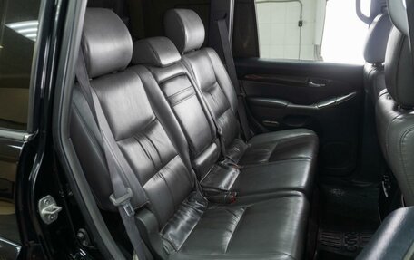 Toyota Land Cruiser Prado 120 рестайлинг, 2004 год, 1 669 000 рублей, 7 фотография