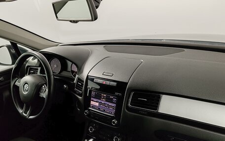 Volkswagen Touareg III, 2012 год, 1 455 000 рублей, 10 фотография