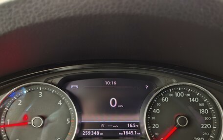 Volkswagen Touareg III, 2012 год, 1 455 000 рублей, 12 фотография