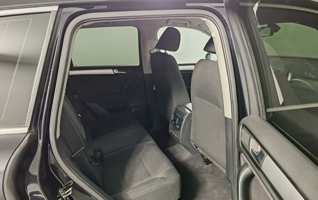 Volkswagen Touareg III, 2012 год, 1 455 000 рублей, 18 фотография