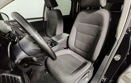 Volkswagen Touareg III, 2012 год, 1 455 000 рублей, 20 фотография