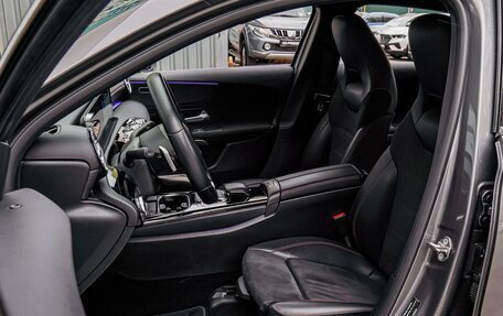 Mercedes-Benz A-Класс, 2019 год, 2 398 000 рублей, 10 фотография