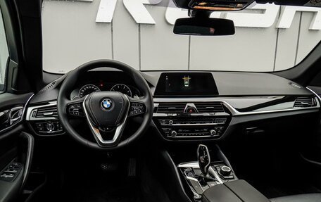 BMW 5 серия, 2019 год, 3 360 000 рублей, 6 фотография