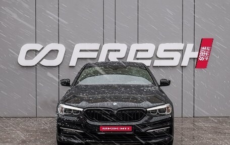 BMW 5 серия, 2019 год, 3 360 000 рублей, 3 фотография