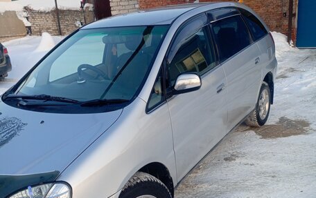 Toyota Nadia, 2000 год, 650 000 рублей, 2 фотография