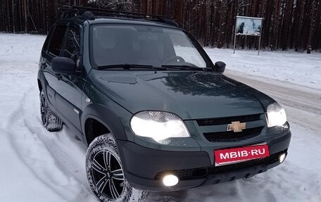 Chevrolet Niva I рестайлинг, 2013 год, 519 999 рублей, 1 фотография