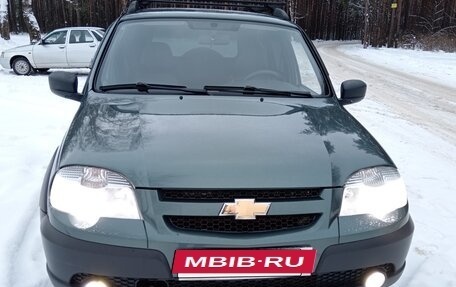 Chevrolet Niva I рестайлинг, 2013 год, 519 999 рублей, 16 фотография